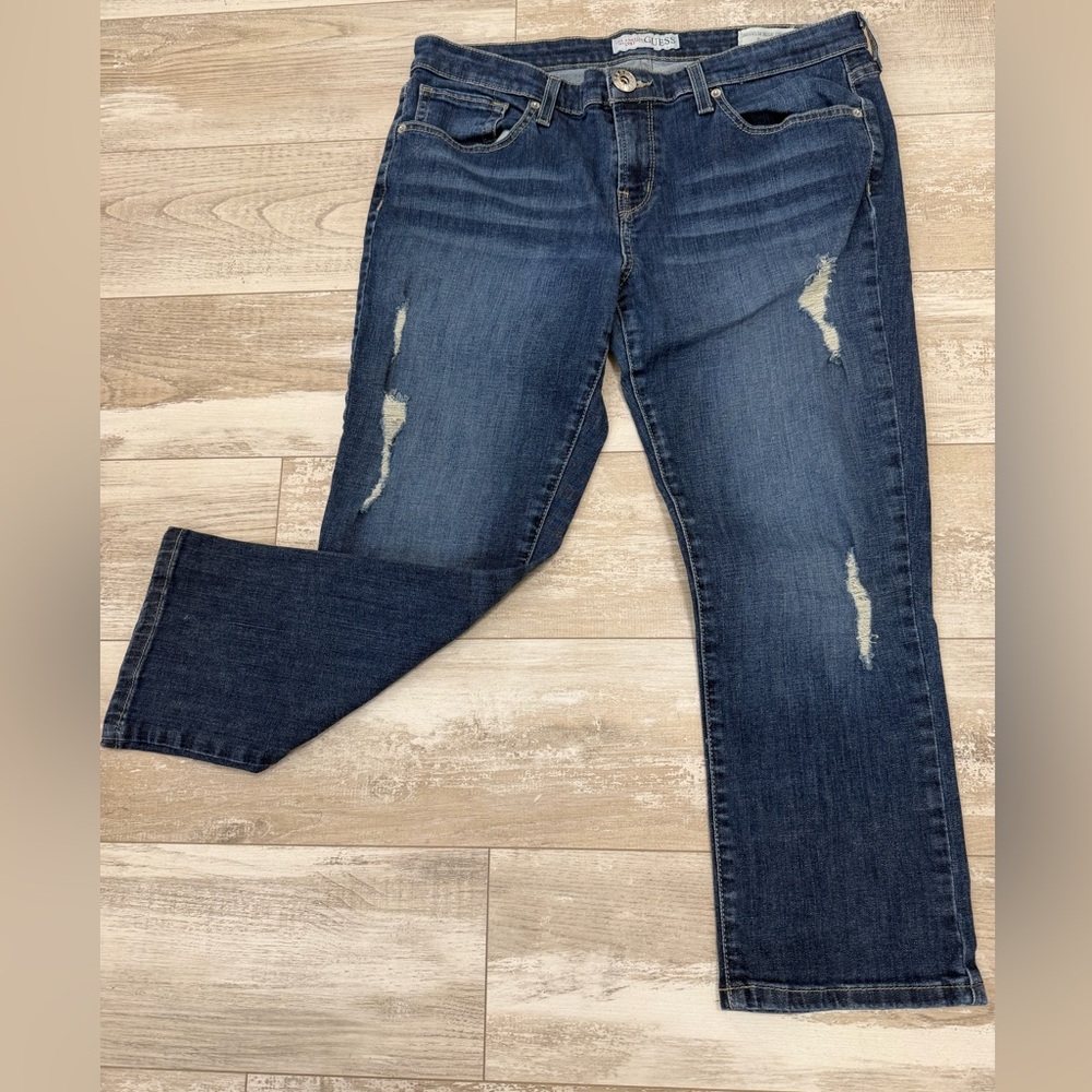 GUESS Medium Rise Skinny “Sarah” Fit Distressed Capri Jeans - Picture 3 of 5